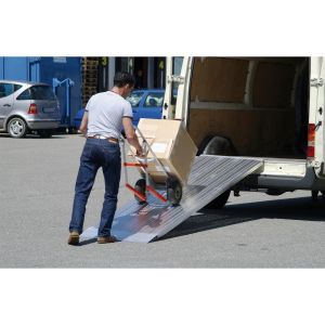 RAMPE ALU ANTI DERAPANTE 1505X600 (1)